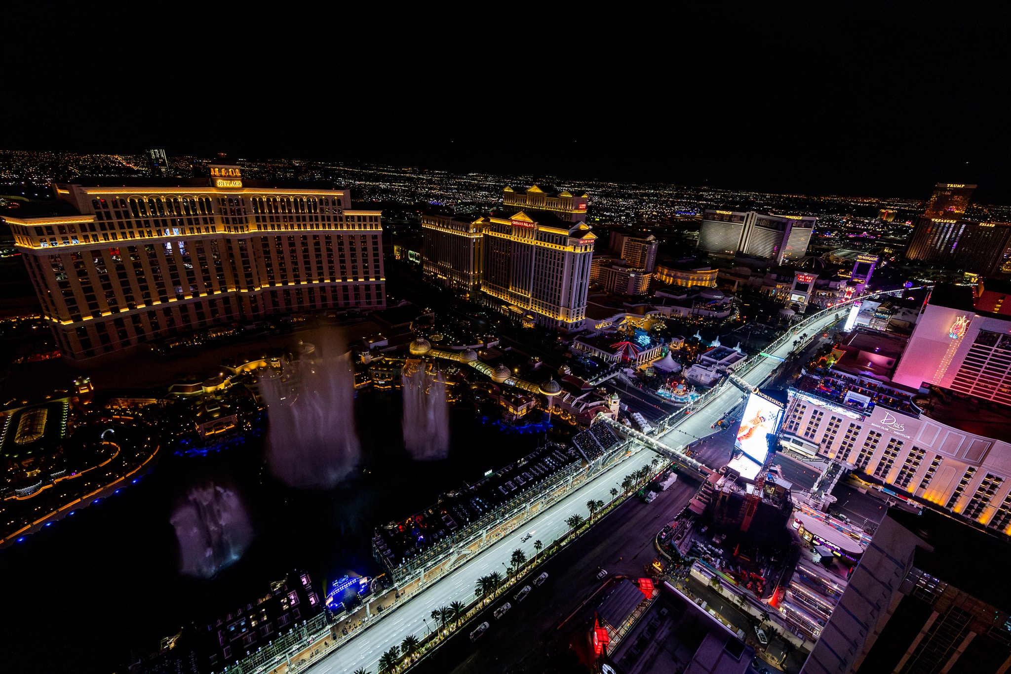 Bouche d’égout, retard, fans… Comment la F1 a manqué ses débuts à Las Vegas