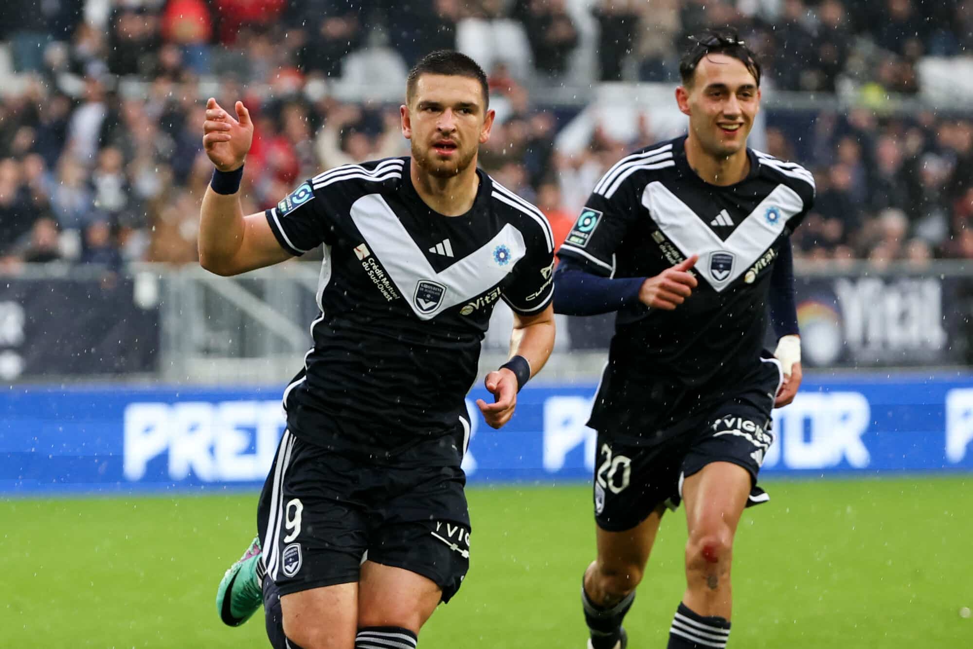 Bordeaux – Annecy : grâce à un doublé de Vipotnik, les Girondins respirent (Vidéo) !