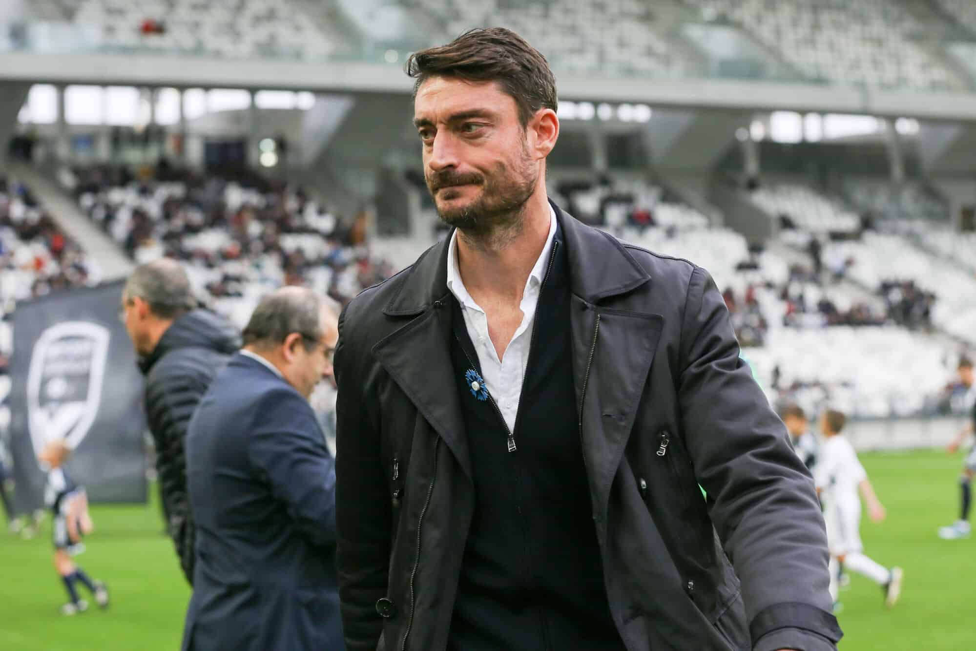 Bordeaux : malgré la victoire contre Annecy, Albert Riera tance ses joueurs et les supporters !