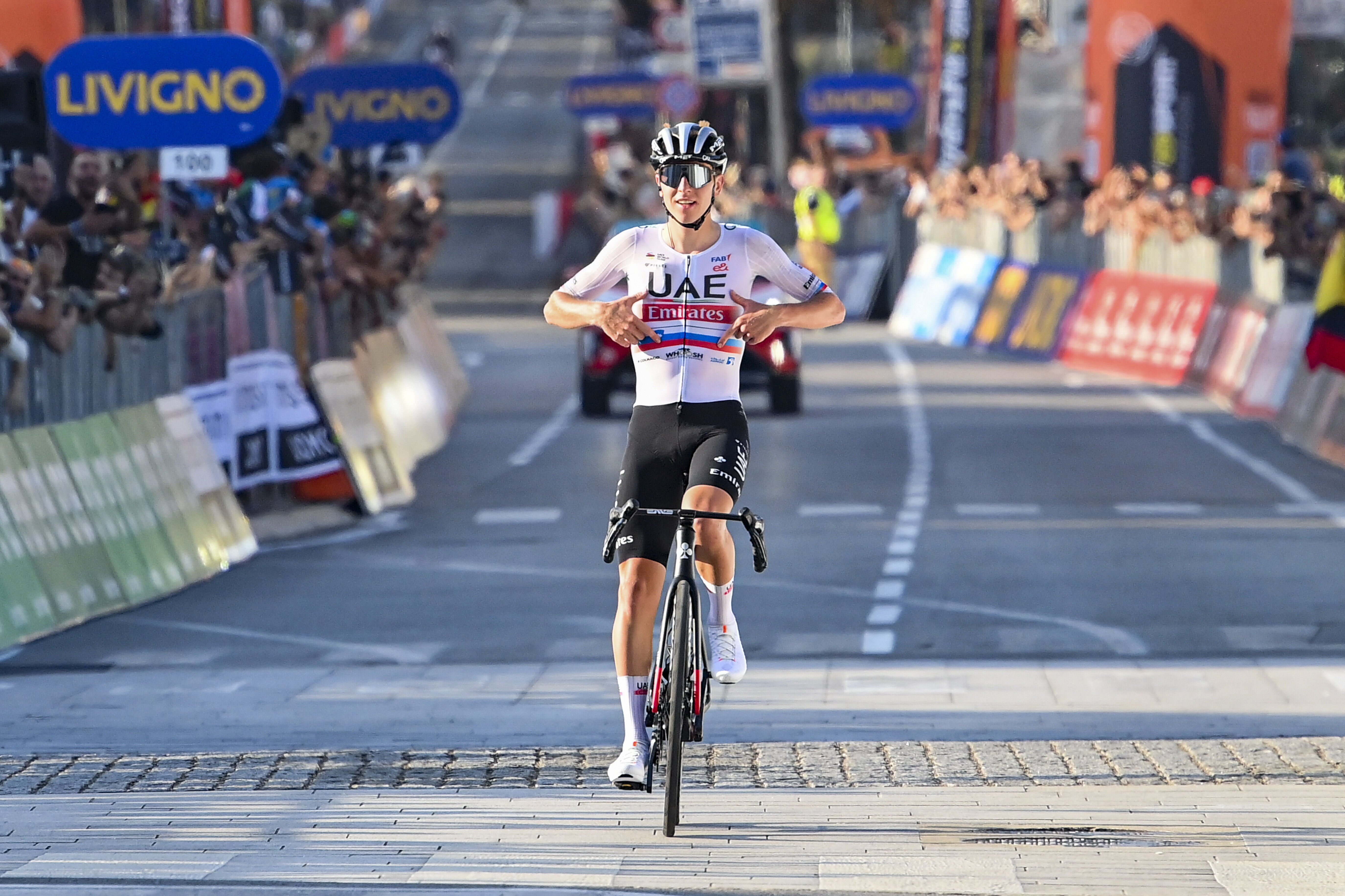 Les 5 moments oū Tadej Pogačar a choqué en 2023