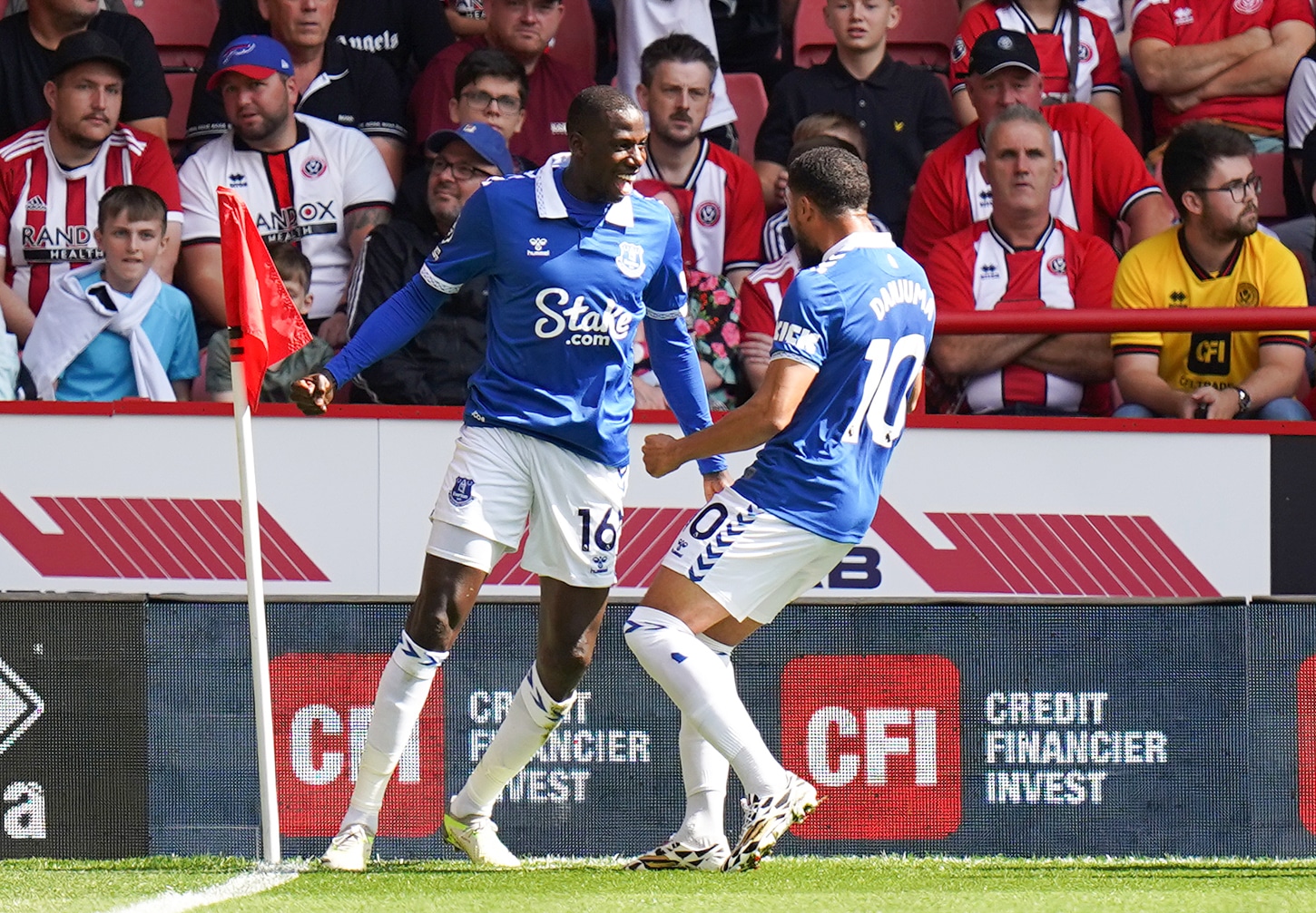 Mercato OL : après les Brésiliens, Lyon s’attaque à la Premier League