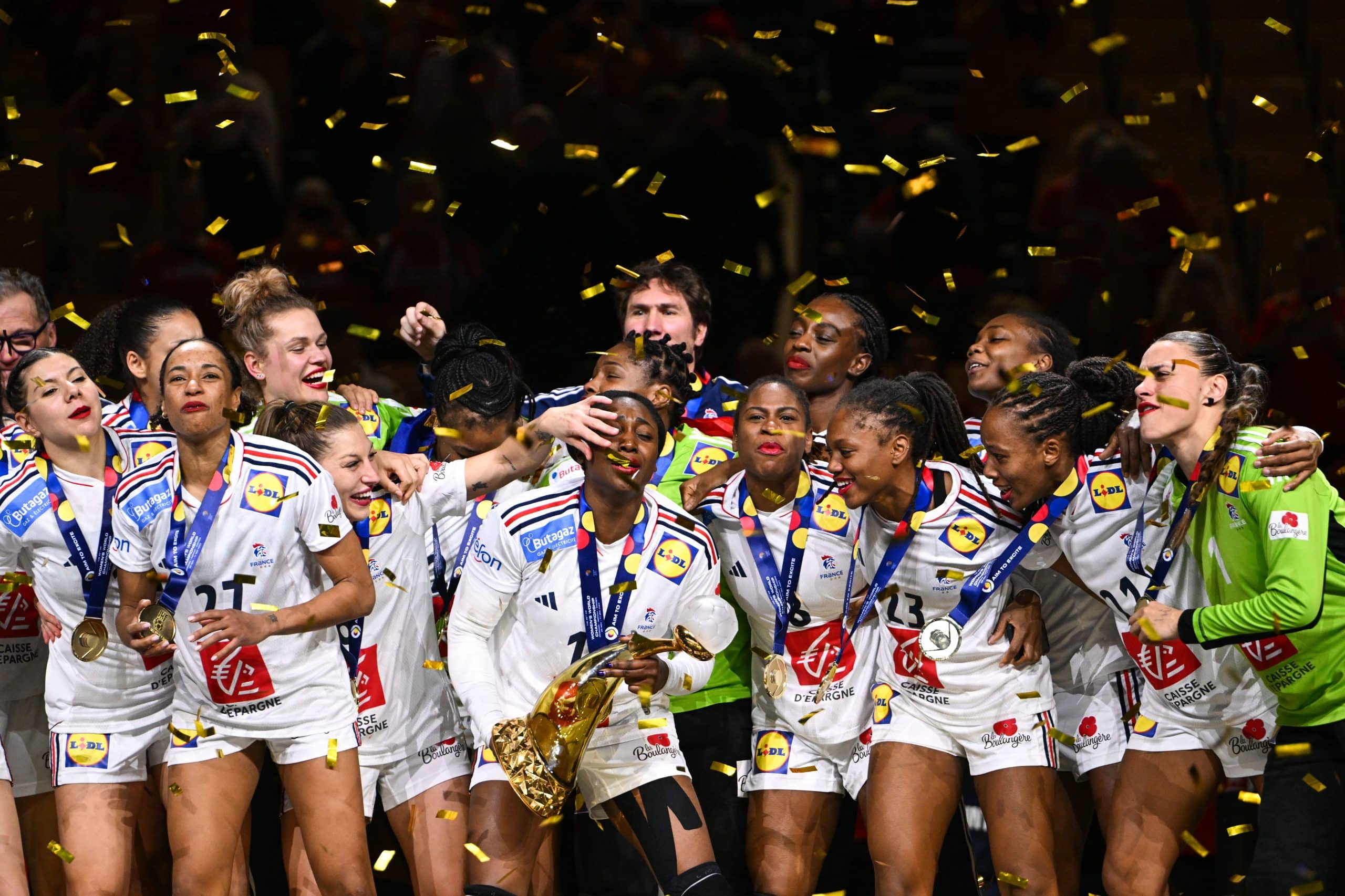 Handball : Après le sacre des Bleues, quels objectifs pour les JO 2024 ?