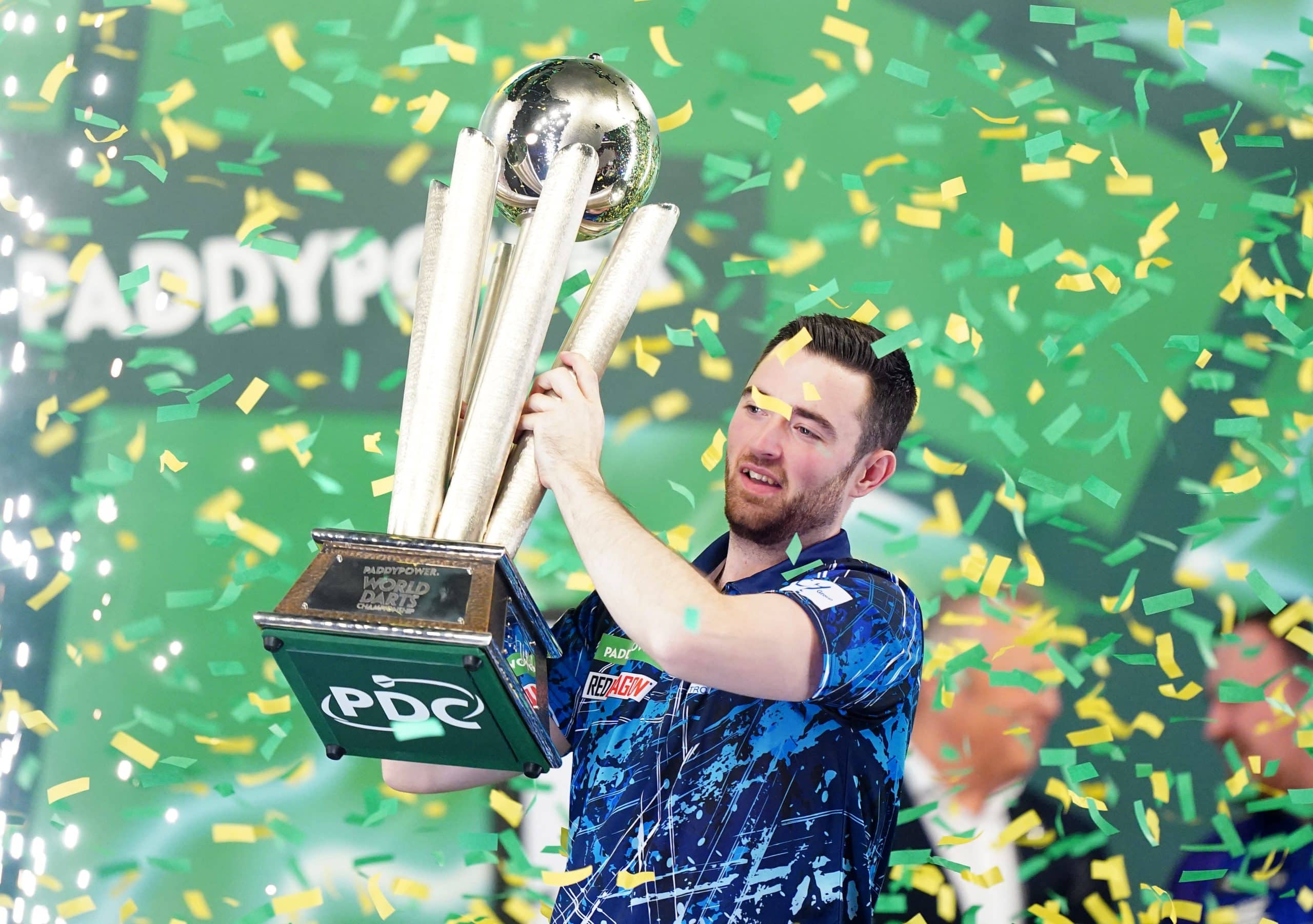 Fléchettes : Une finale d’anthologie, Luke Humphries s’impose (Vidéo)