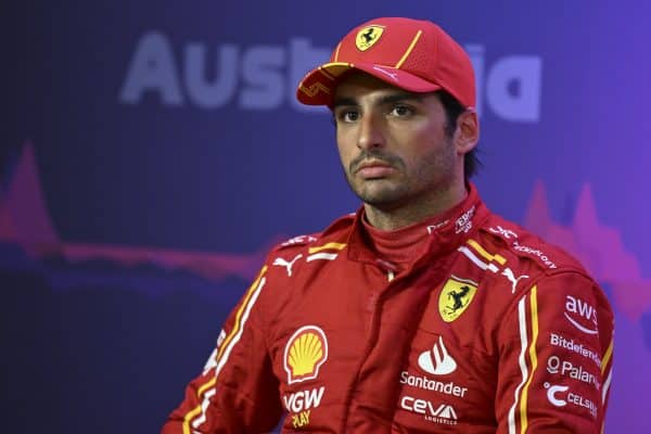 F1 : Carlos Sainz Jr. veut “être plus souvent proche de …”