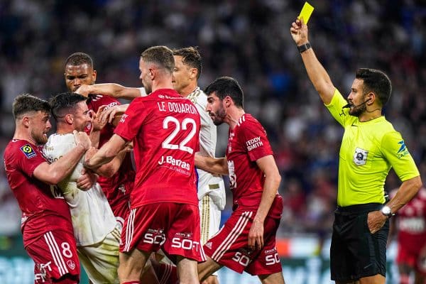OL-Brest : La polémique enfle autour de l’arbitrage