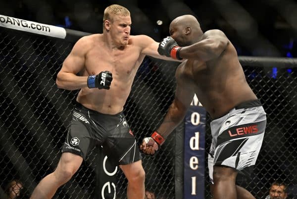 MMA : un combattant de l’UFC bientôt à la WWE ?