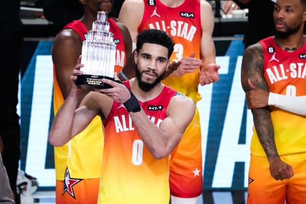 NBA : La star Jayson Tatum est en train de battre tous les records !