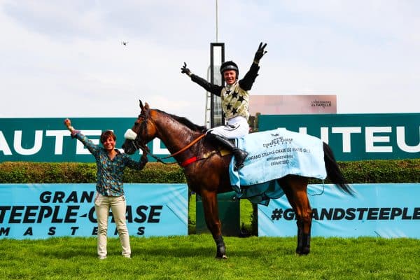 Résultat Grand Steeple Chase de Paris : Vainqueur et Quinté dans l’ordre