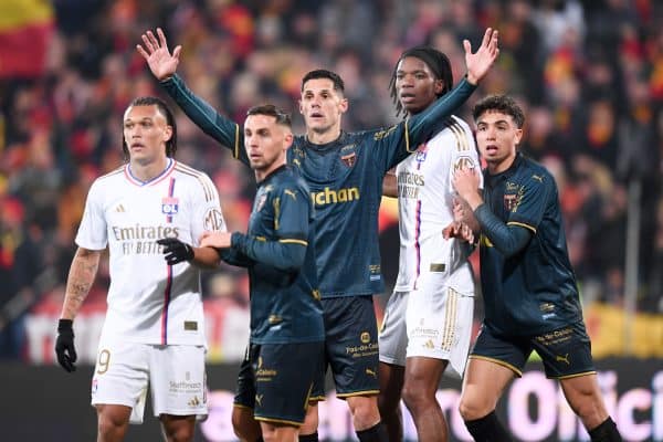 Mercato OL : Un flop coincé au club cet été ?