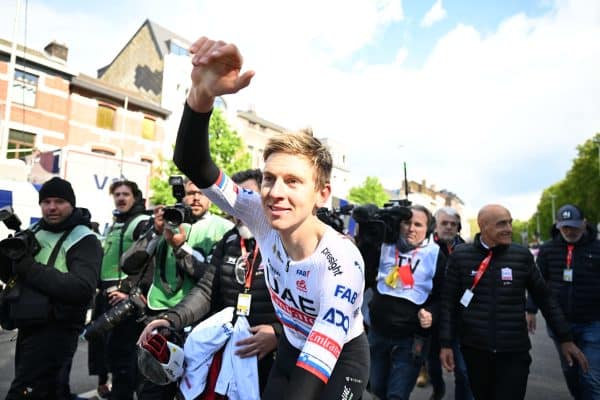 “Il gagne avec style”, une légende du cyclisme encense Tadej Pogacar avant le Giro 2024