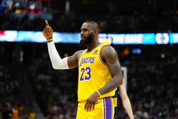 NBA : le message acide de Lebron James sur son avenir