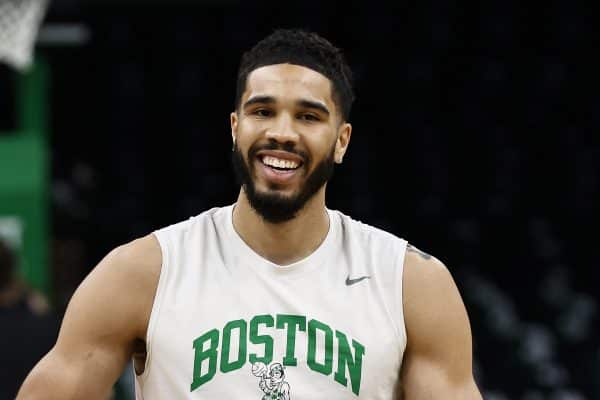 NBA Playoffs : Masterclass de Jayson Tatum pour sortir les Celtics du piège
