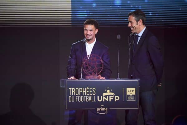Trophées UNFP : “C’est eux qui font tout sur le terrain”, la déclaration d’amour de Zaïre-Emery à ses supporteurs
