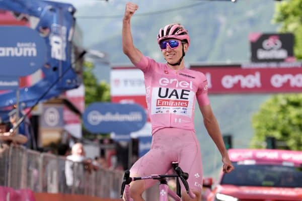 Giro 2024 : Tadej Pogacar prend le Tour d’Italie pour un entrainement avant le Tour de France