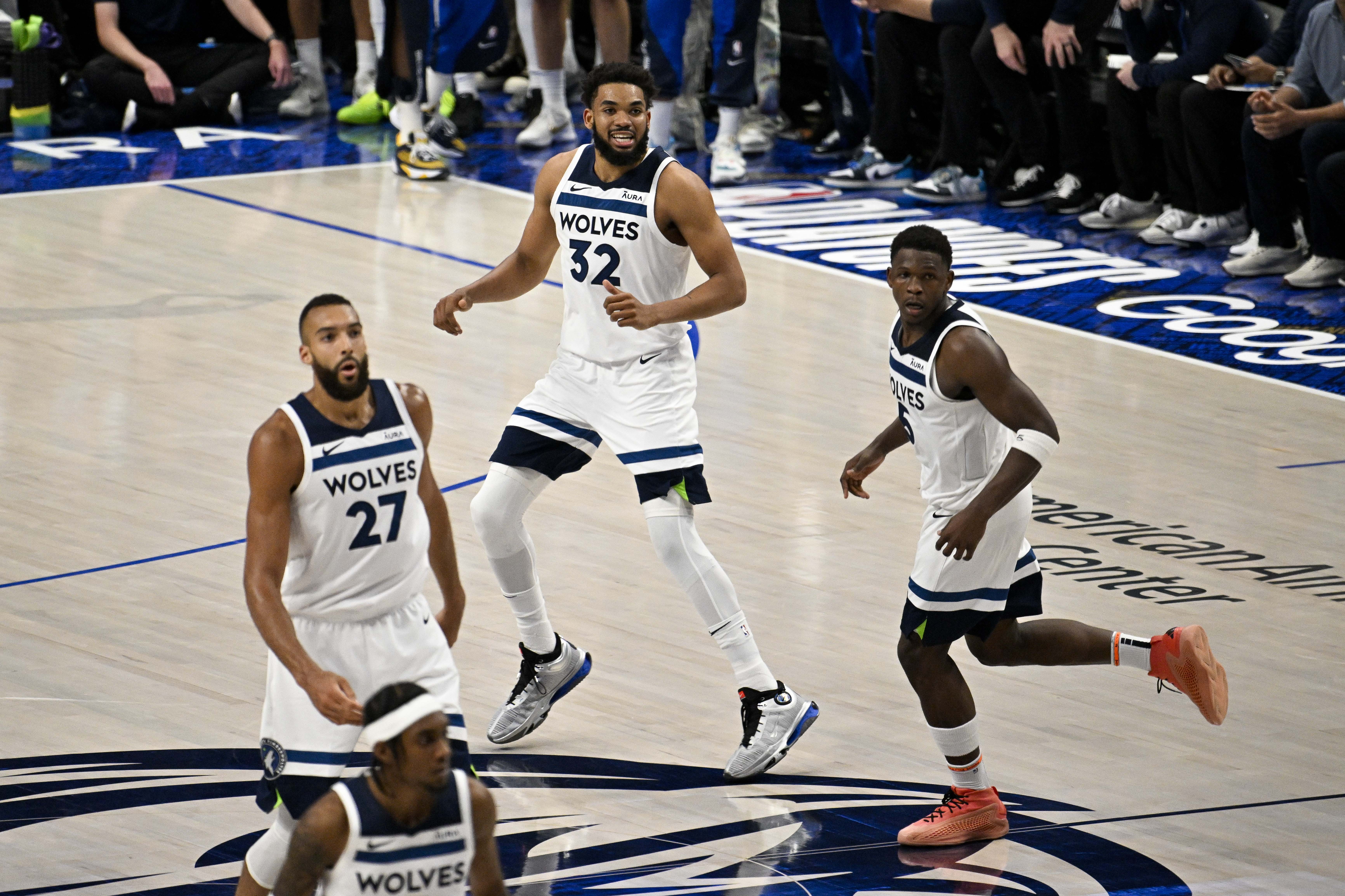 NBA : Les Timberwolves en mode survie s’offrent un game 5 grâce à Karl-Anthony Towns
