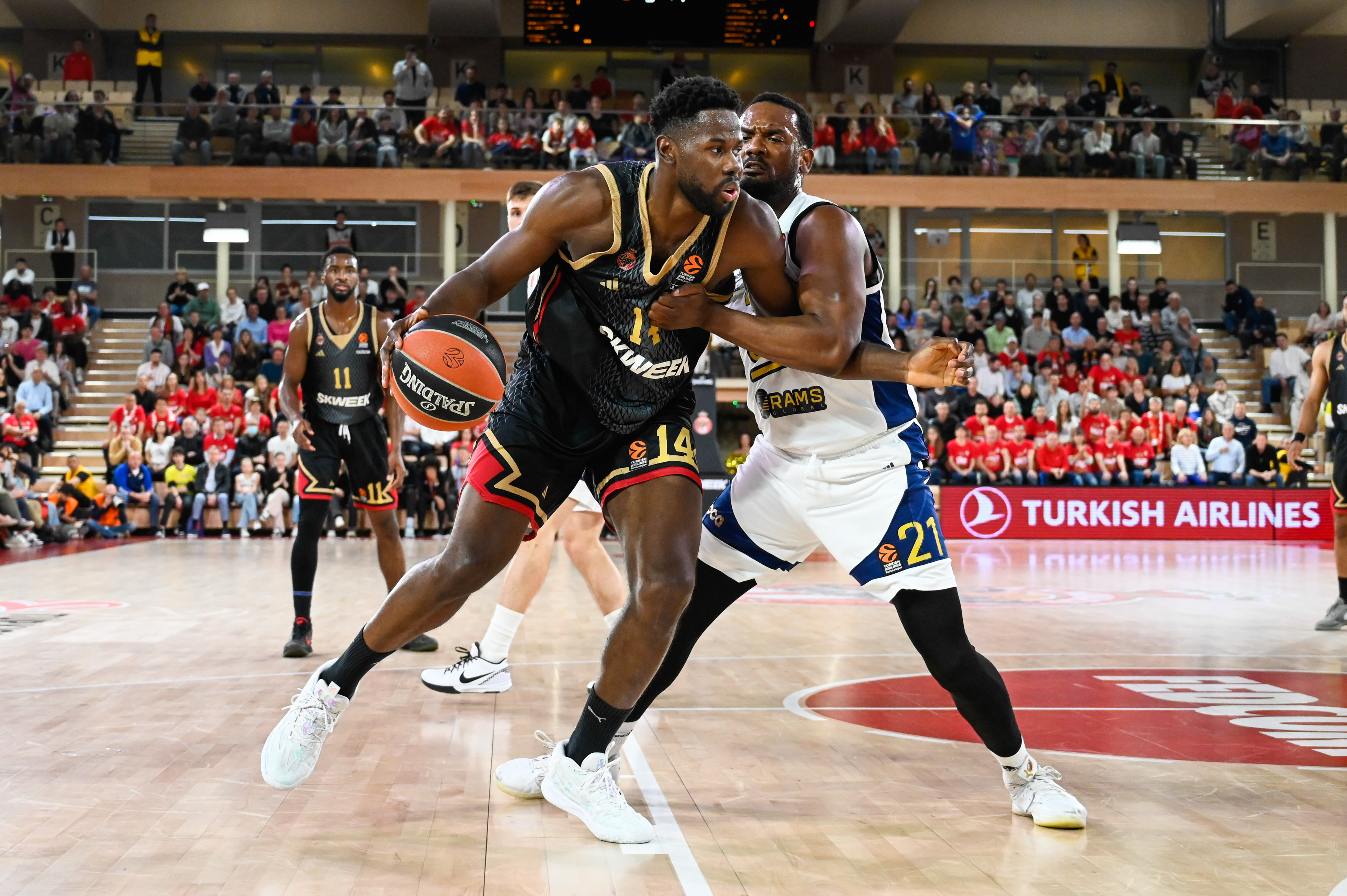 Betclic Elite : un international français prolonge à Monaco