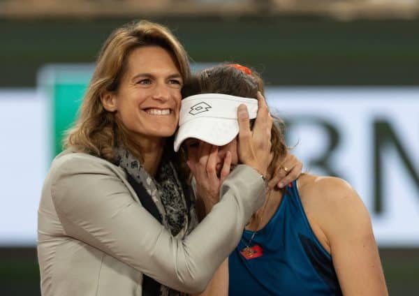 Roland Garros : la réponse cash d’Amélie Mauresmo sur la polémique !