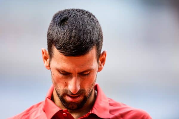 Roland Garros : Novak Djokovic dépité, la durée de sa blessure est connue !