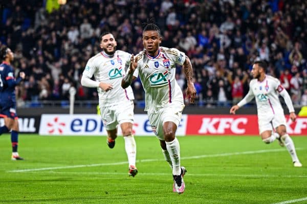 Mercato OL : un club de Ligue 1 fonce sur Gift Orban