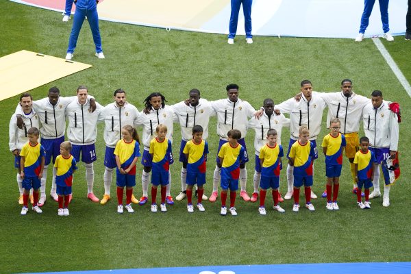 Équipe de France : Après un bon Euro, un cadre de Deschamps dans le viseur… du Barça !