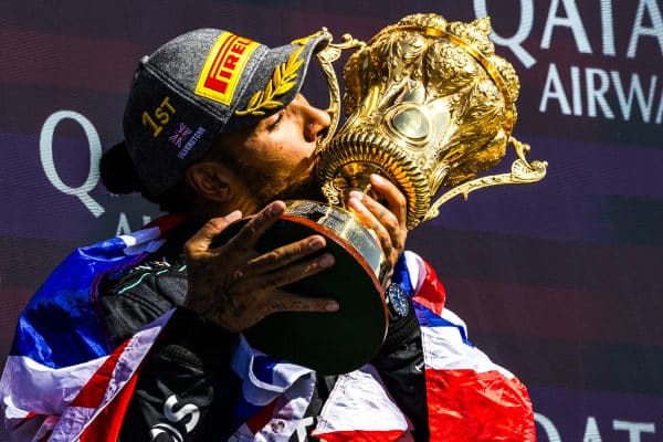 F1 : un ex-pilote de renom s’enflamme pour Lewis Hamilton