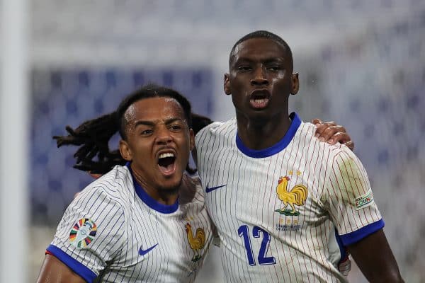 Équipe de France : un défenseur des Bleus suivi par Arsenal