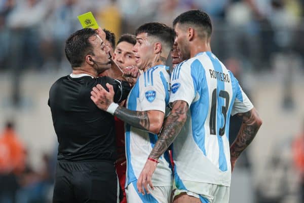 Chant raciste : le gouvernement argentin défend ses joueurs !