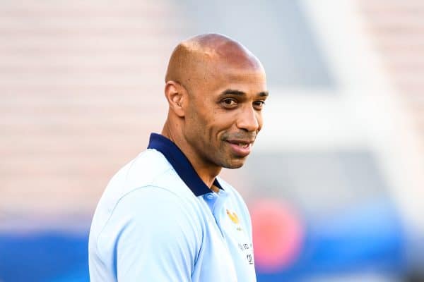 JO Paris 2024 : “un moment à jamais gravé”, Thierry Henry a porté la flamme olympique