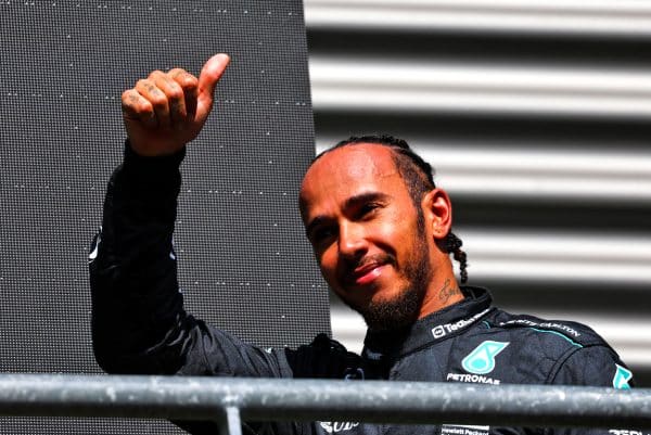 F1 : Frédéric Vasseur prend la défense de Lewis Hamilton