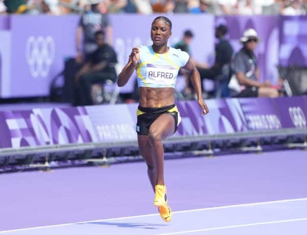 JO 2024 : Incroyable, une athlète remporte le 100 m et ramène la première médaille de l’histoire de son pays