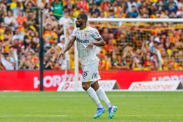 Mercato RC Lens : un champion d’Europe s’attaque à Kevin Danso