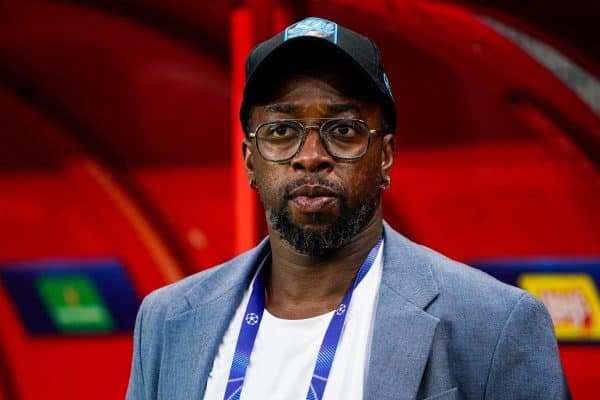 OL : Sidney Govou défonce John Textor