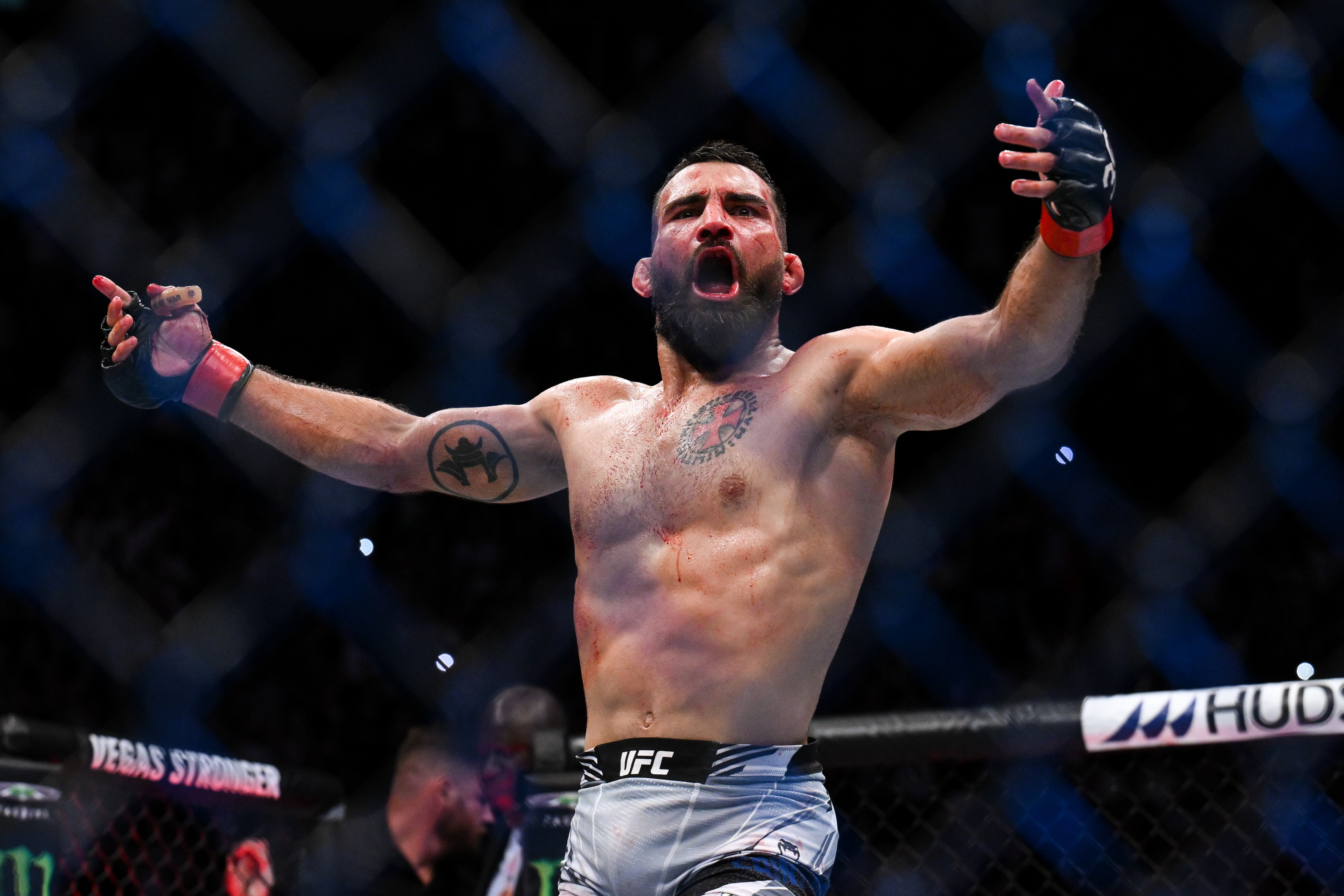 UFC Paris 2024 : 5 choses à savoir sur Benoît Saint-Denis, la nouvelle star du MMA français