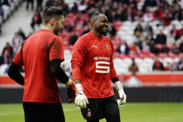 Mercato Rennes : Annoncé sur le départ, ce joueur prolonge ! (officiel)