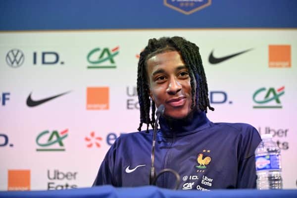 Equipe de France : Olise dévoile qui sont ses idoles en Bleus !