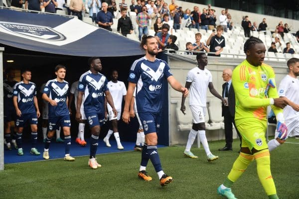 Bordeaux : « Dégage », l’accueil brûlant du Matmut Atlantique pour Gérard Lopez