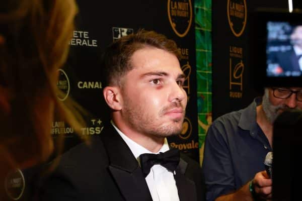 Rugby : Antoine Dupont va s’essayer au football américain