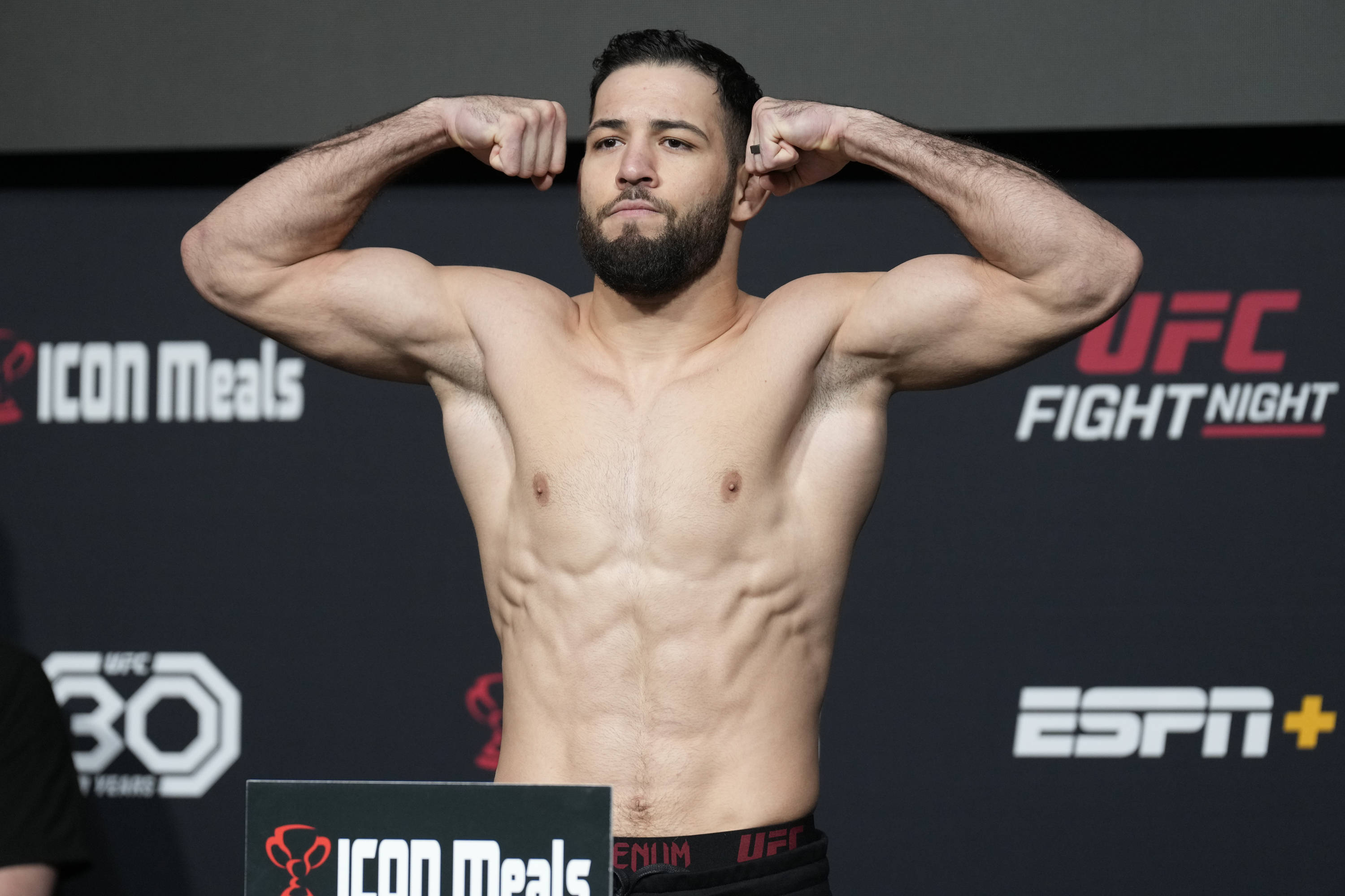 UFC Paris 2024 : Qui est Nassourdine Imavov, autre main-eventer français ?