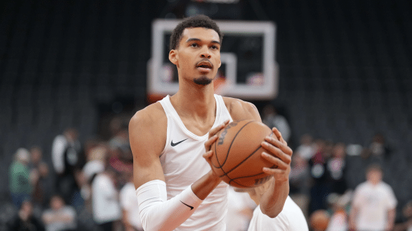 NBA : “déterminé”, Victor Wembanyama impressionne déjà les Spurs