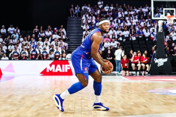 NBA : 100% au tir, la première folle de Guerschon Yabusele avec les Sixers