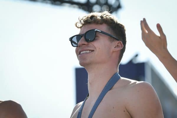 Coupe du Monde Natation 2024 : Léon Marchand déjà à la fête