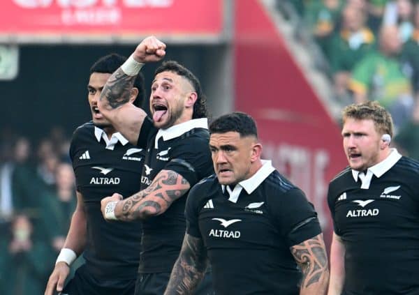 « Le Haka doit être supprimé », un rugbyman provoque une incroyable polémique en Nouvelle-Zélande