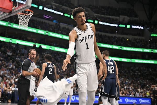 Le résumé NBA de la nuit : Débuts compliqués pour Victor Wembanyama et les Spurs, les Celtics enchaînent