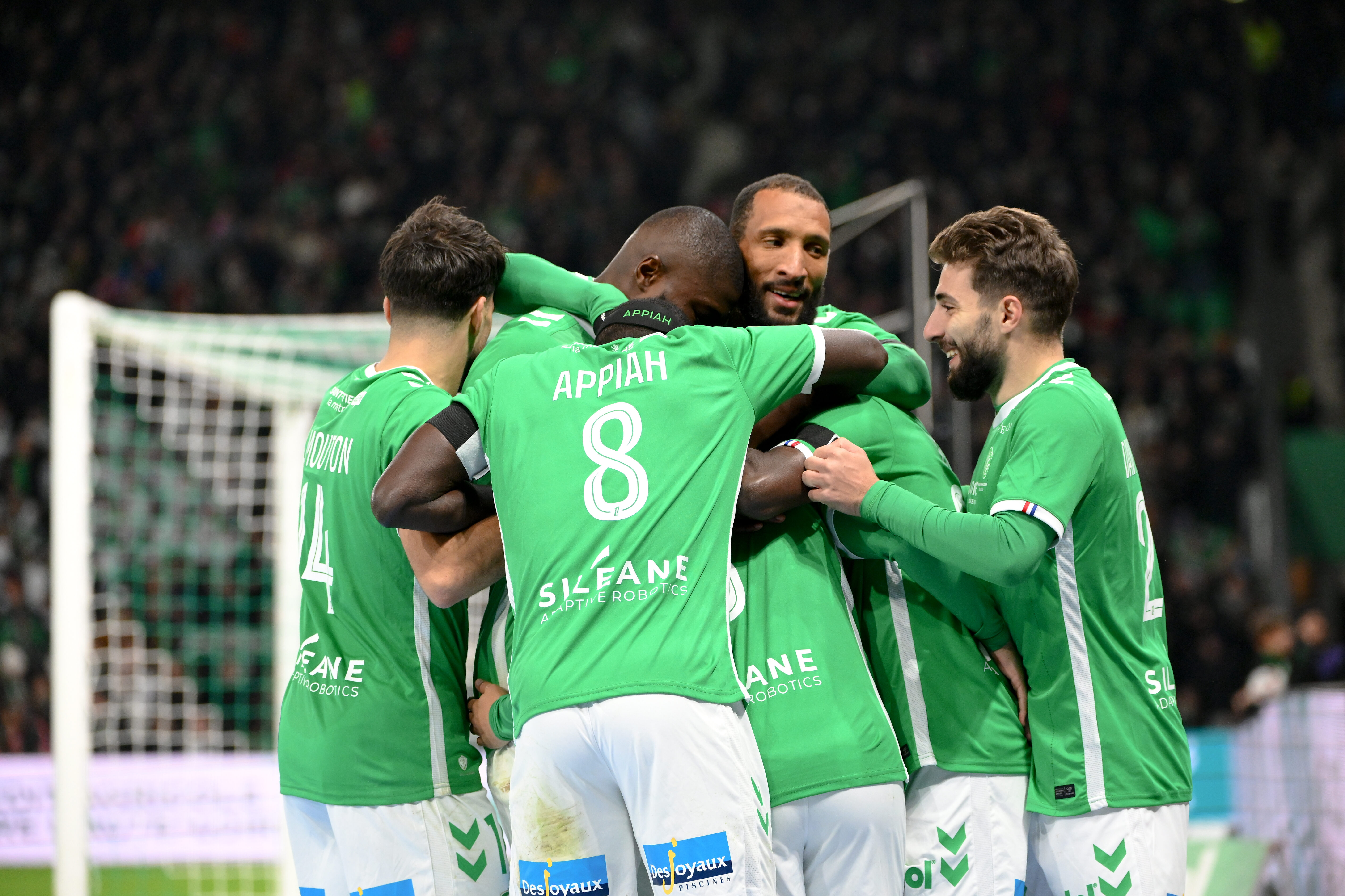 ASSE : “C’est une valeur sûre”, Yunis Abdelhamid défendu par un Vert