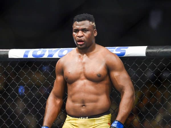 UFC : Francis Ngannou accuse l’organisation de bloquer un combat avec Jon Jones