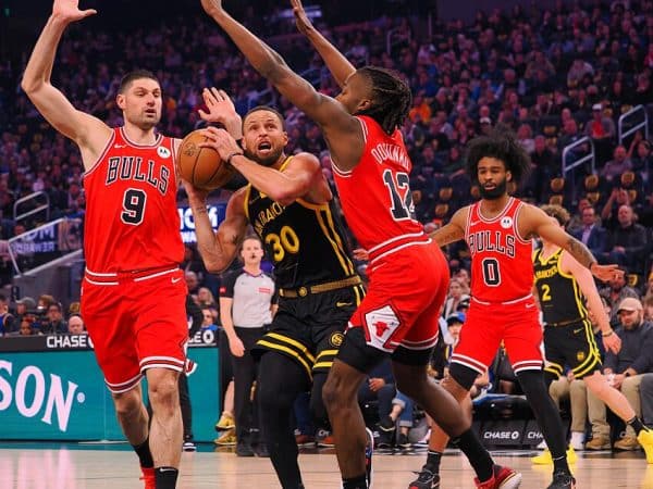 NBA : après Butler, les Warriors prêts à offrir un nouvel All-Star à Stephen Curry