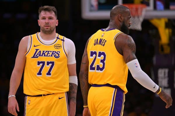 NBA : le duo de rêve LeBron James – Luka Doncic déjà sous le feu des critiques