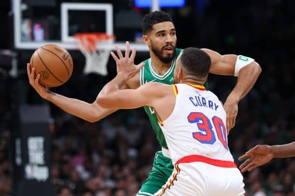 NBA : Jayson Tatum fait mieux que Stephen Curry !