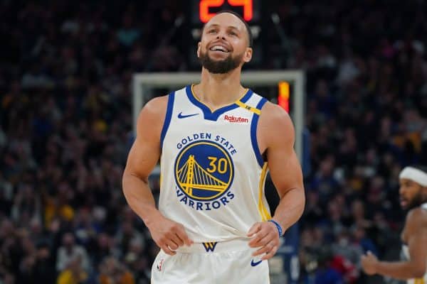 NBA : Stephen Curry accepte un poste administratif en NCAA