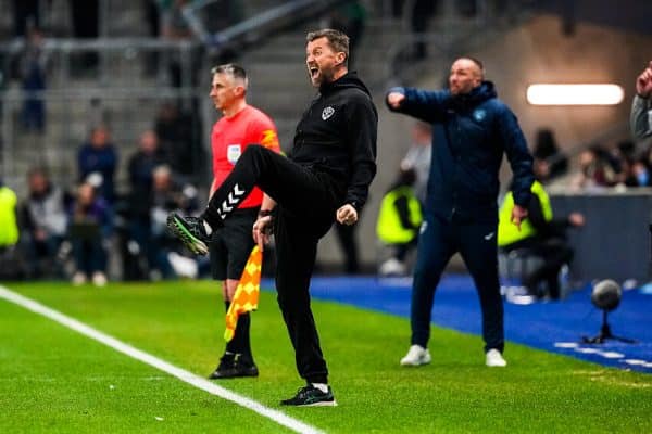 ASSE : Eirik Horneland tacle ses joueurs après le match de Montpellier